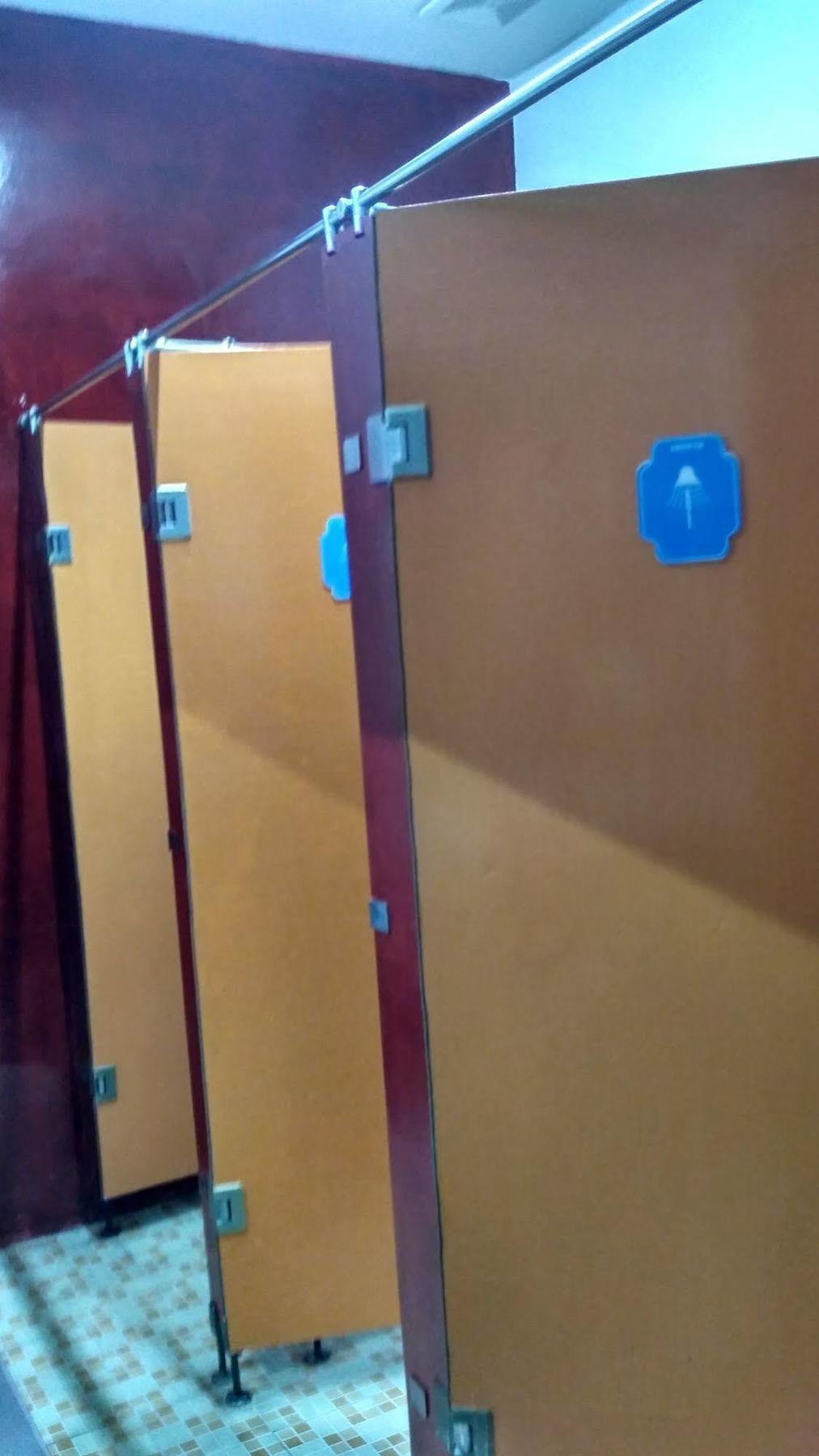 Cx Hostel Kuta Raya Esterno foto
